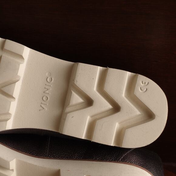 Vionic Loafers Women Size 7.5 Silver Gray Kensley Leather Preppy Comfort Shoes - Picture 10 of 13